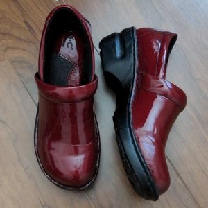 b.o.c. born concept red wine clog size 7